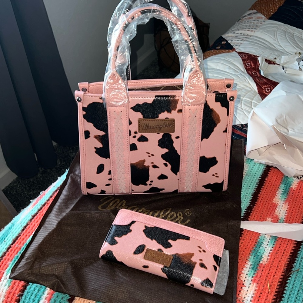 Wrangler purse and wallet